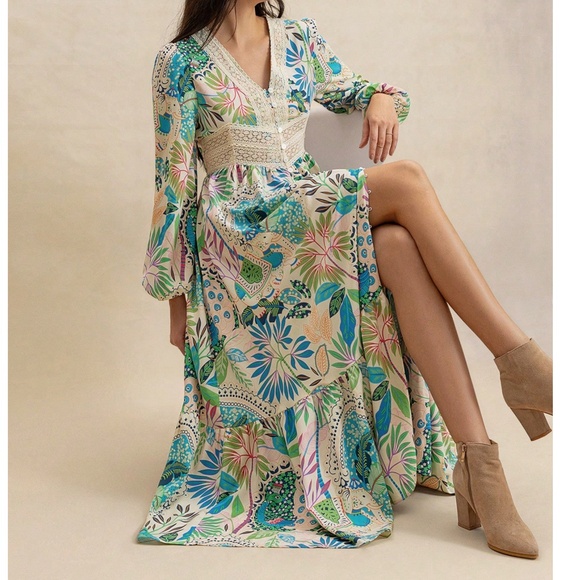 Plus Floral Print V neck Button Down Long Sleeve Maxi Dress - Picture 4 of 6